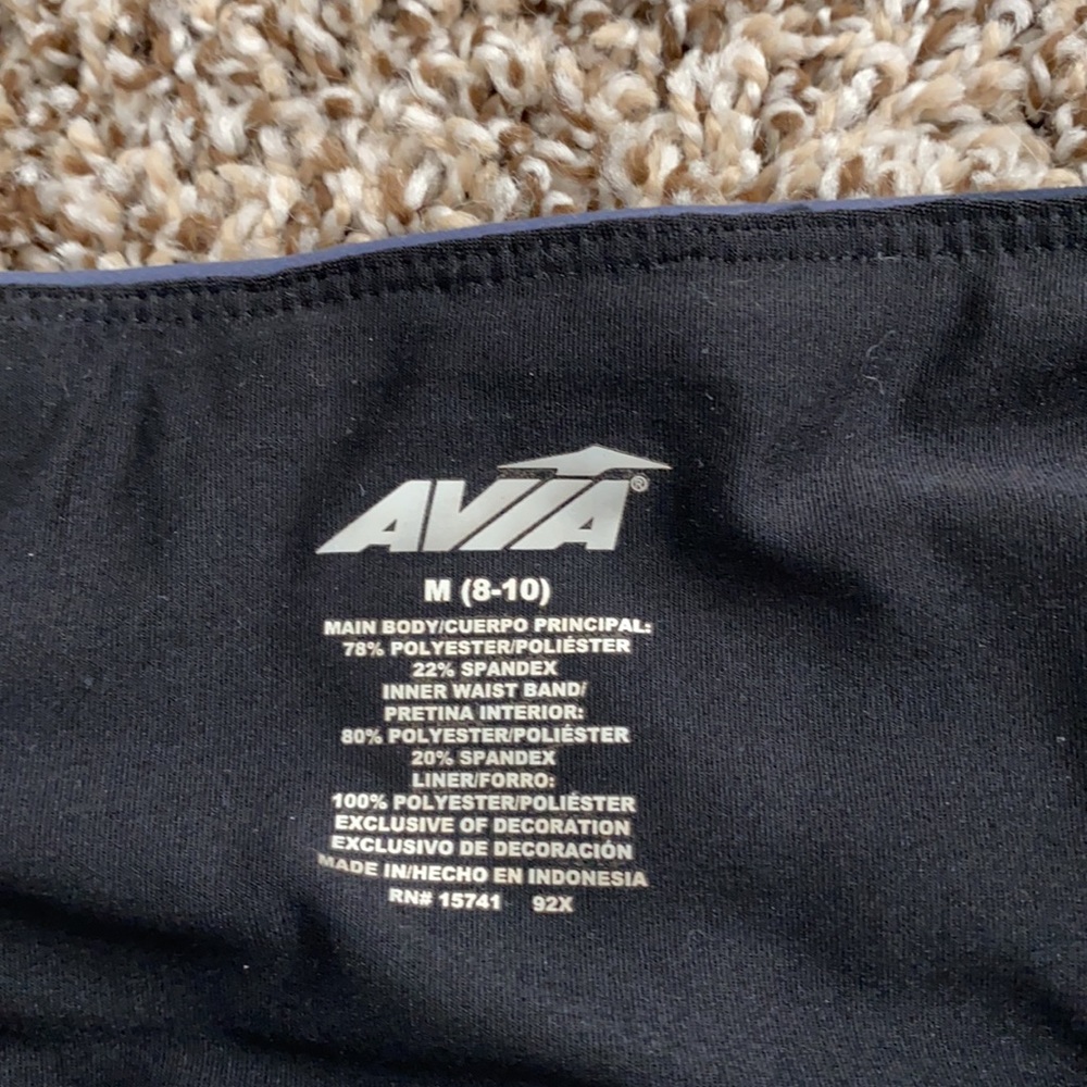 High Rise Legging - Picture 3 of 3